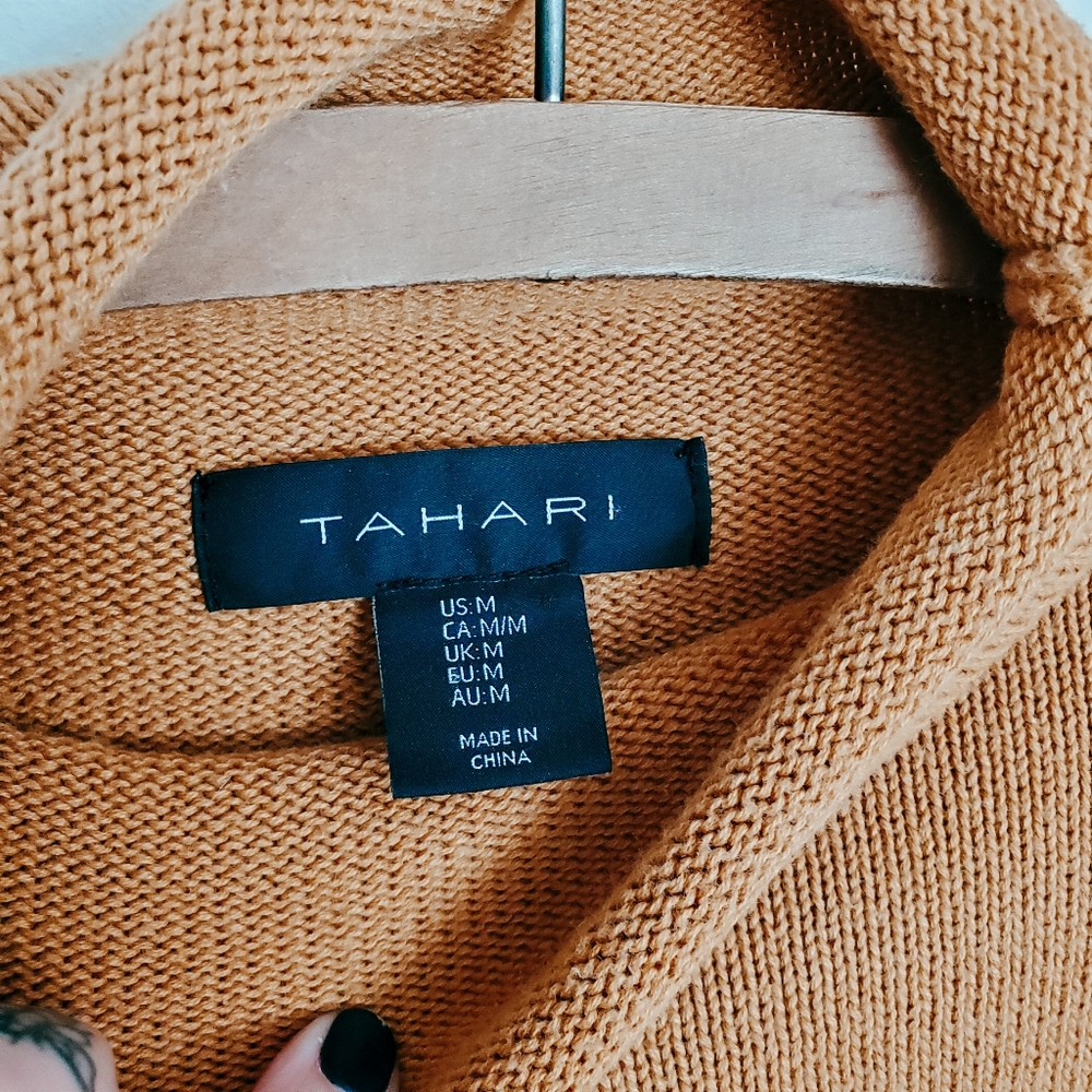 Tahari knit sweater - Picture 3 of 4